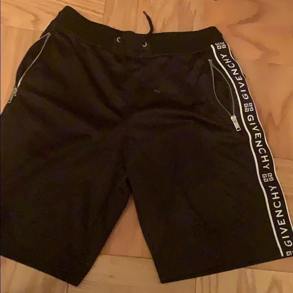 Givenvhy shorts